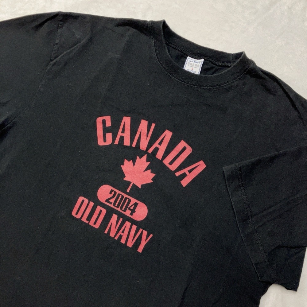 Vintage Y2K Old Navy T-Shirt Mens Large‎ 2004 Canada Day Graphic Boxy Fit Black